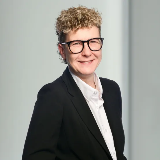 loewen personal nicole pohler